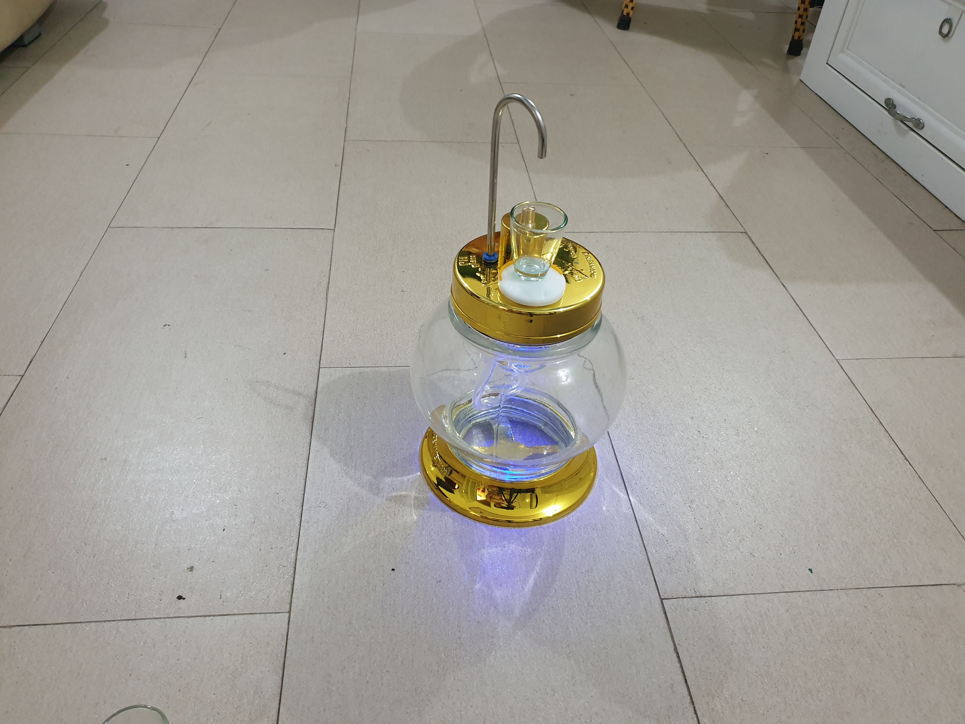 Bình rót nước riụ điện tử thủy tinh cao cấp 2.7 lít 0.9 lít tiểu đồng tử