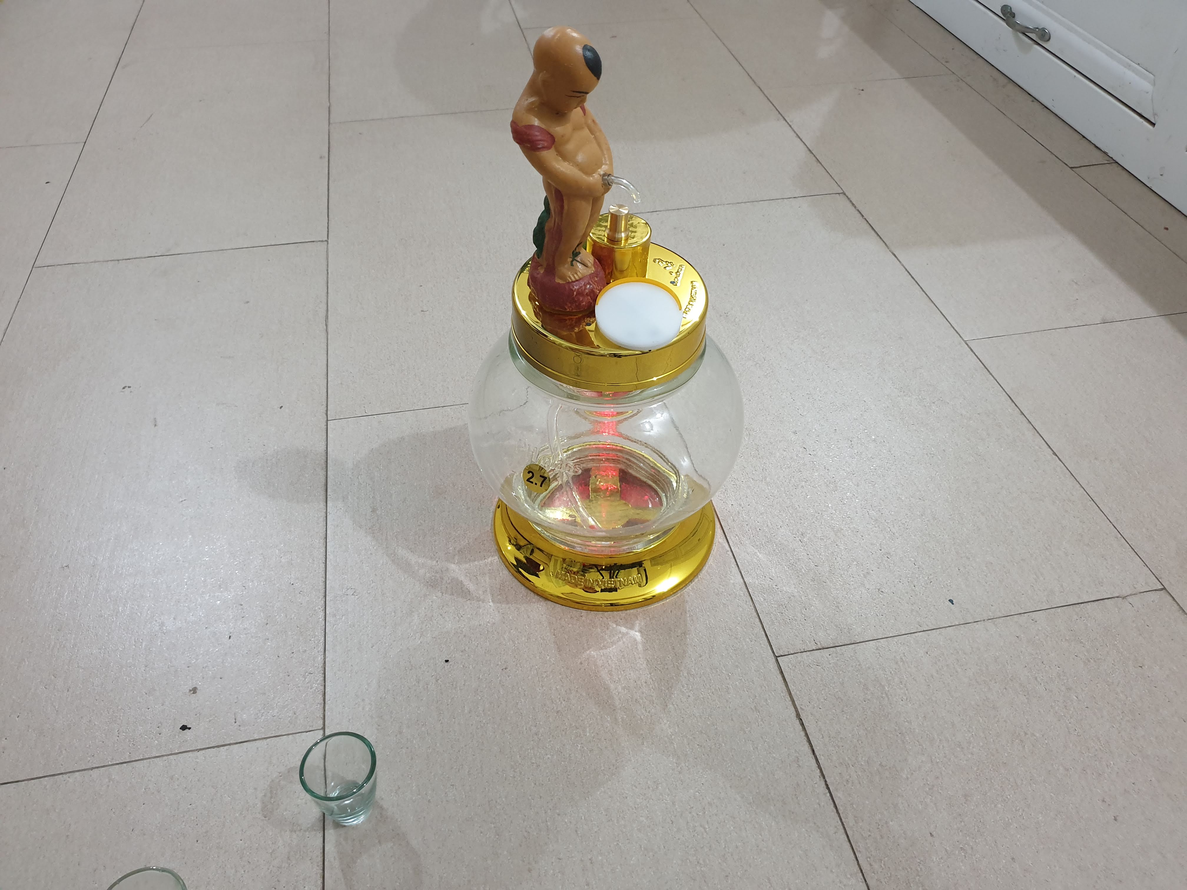 Bình rót nước riụ điện tử thủy tinh cao cấp 2.7 lít 0.9 lít tiểu đồng tử